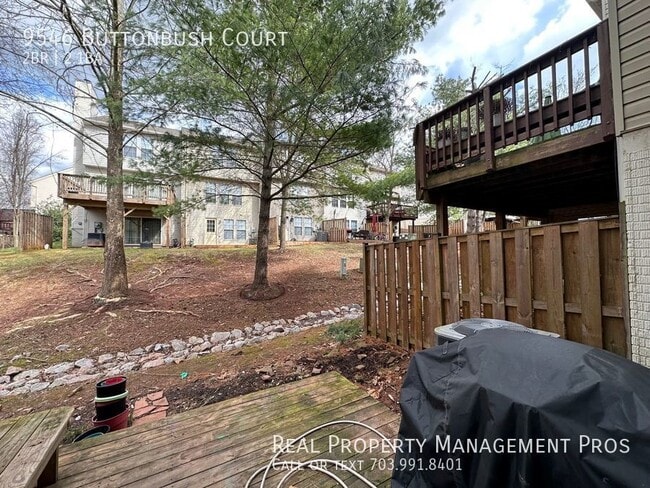 Building Photo - 9546 Buttonbush Ct