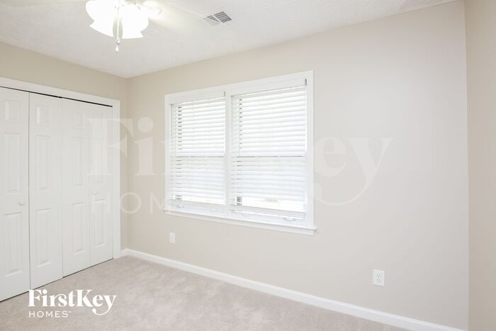 Building Photo - 2103 Dayron Cir NE