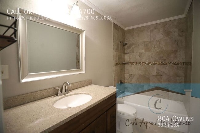 Building Photo - 804 Owens-