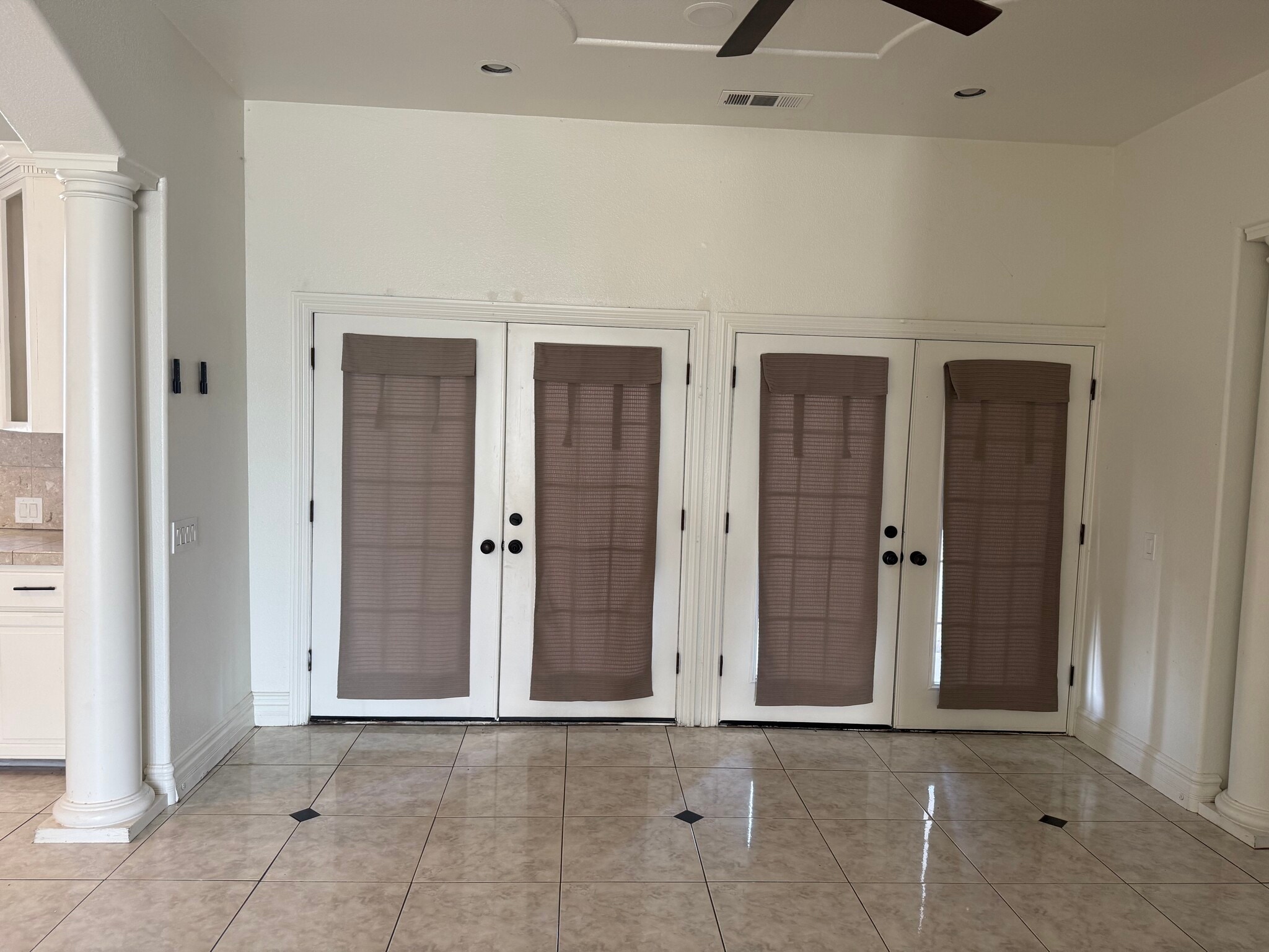 Building Photo - 31195 Lone Tree Rd