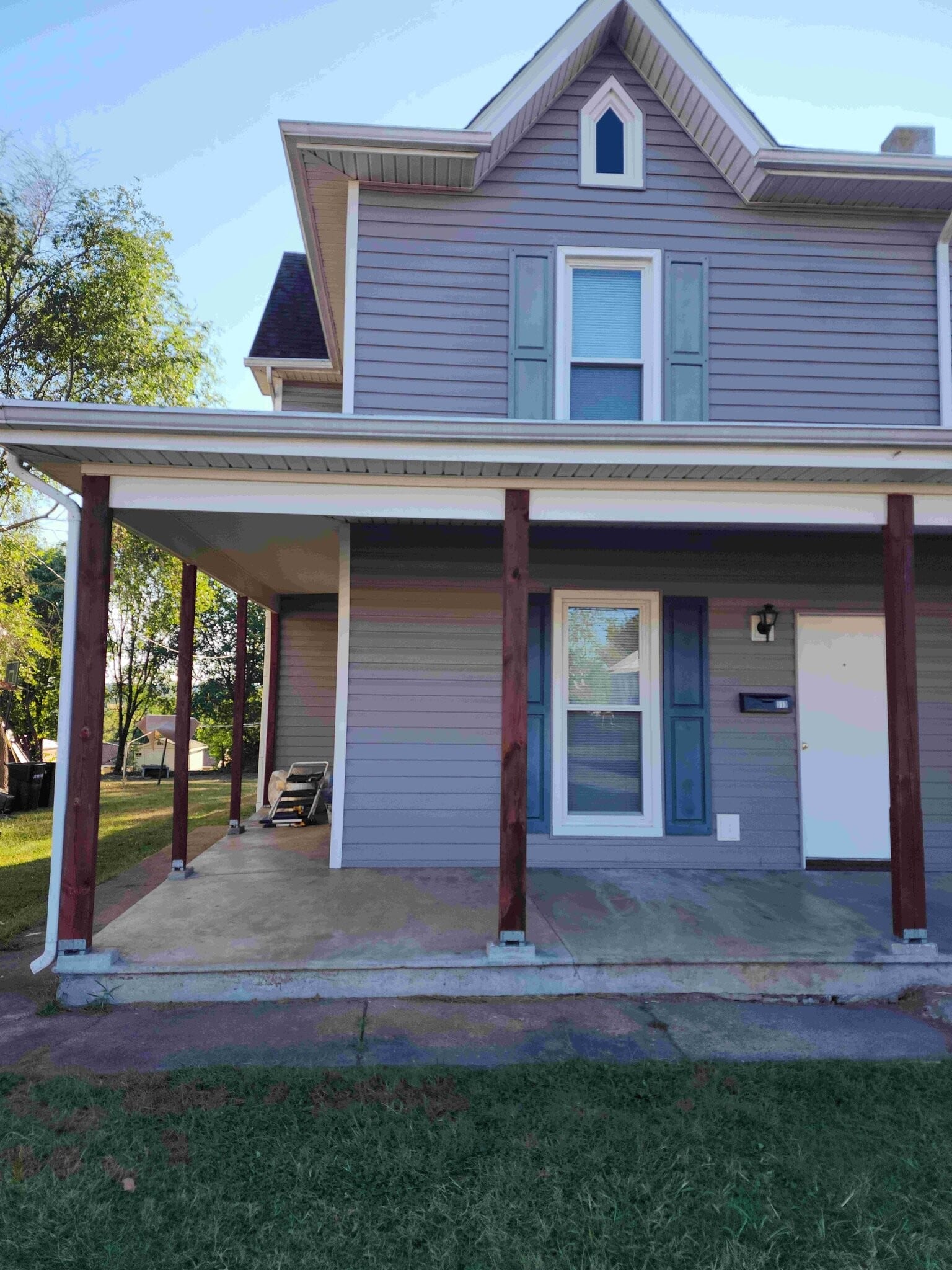 Building Photo - 513 3rd St