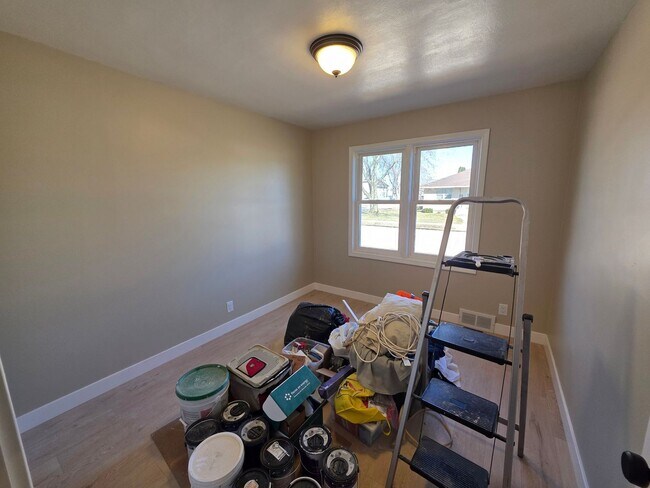 Building Photo - 367 Mohawk Ave