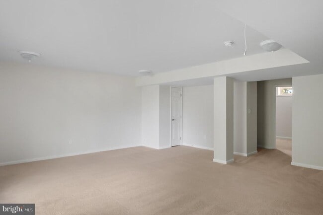 Building Photo - 432 Scarecrow Ct
