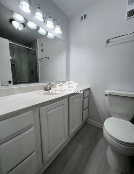 Building Photo - 401 Wynnes Ridge Cir SE