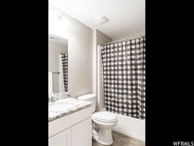 Building Photo - Amazing Six Bedroom Home, Draper, 3200 sq ...