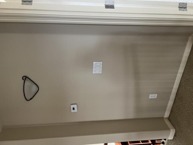 Building Photo - 15715 SE Bybee Dr