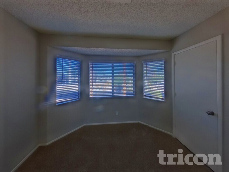 Building Photo - 1446 Lodgepole Dr