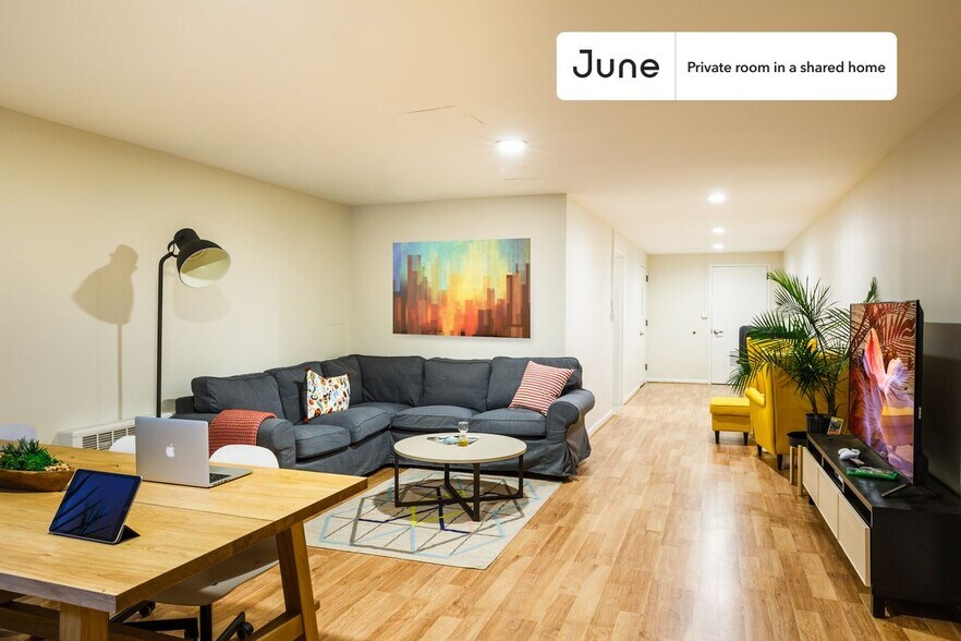Building Photo - Room in Shared 5 bed/2 bath home in West Harlem