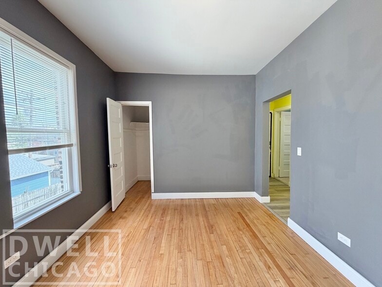 Building Photo - 735 N Christiana Ave