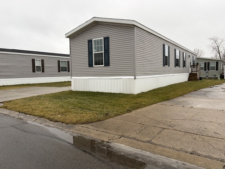 Building Photo - 15368 Dominique Dr