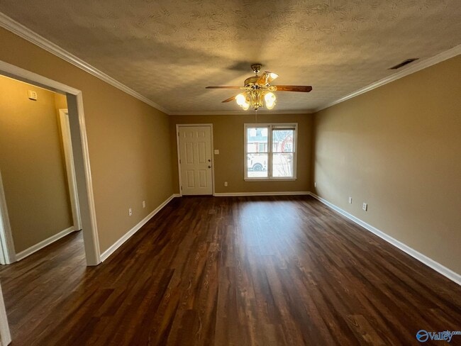 Building Photo - 2412 Harpeth Pl SW