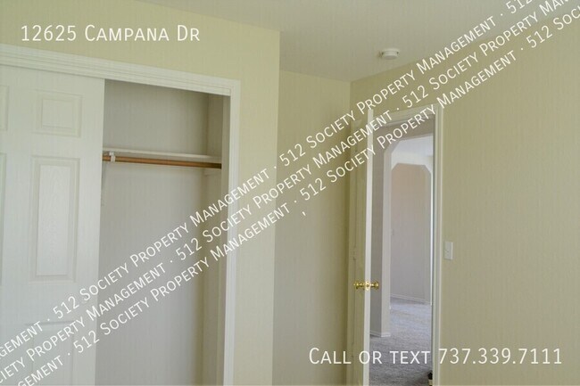 Building Photo - 12625 Campana Dr