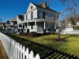 Building Photo - 1358 Rivermont Ave