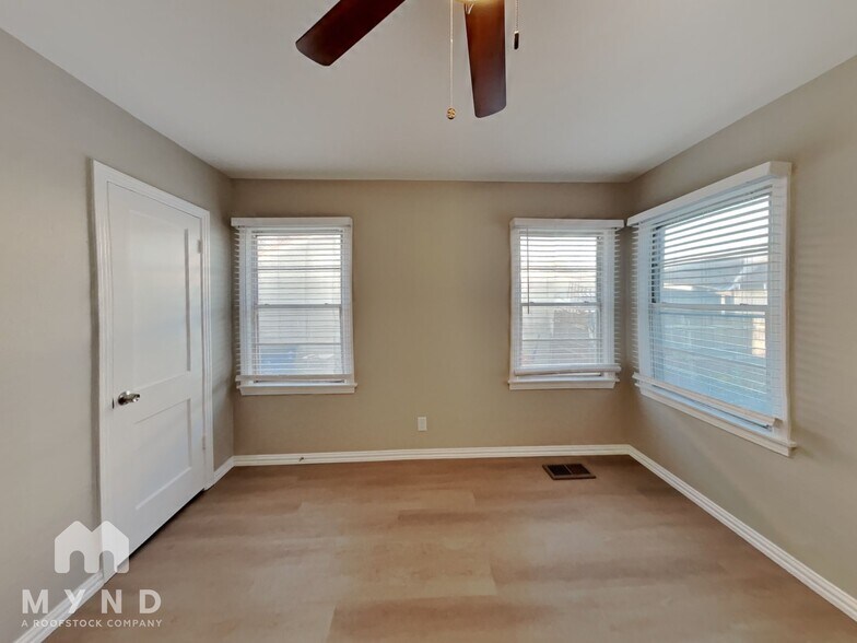 Building Photo - 2728 Rolinda Dr