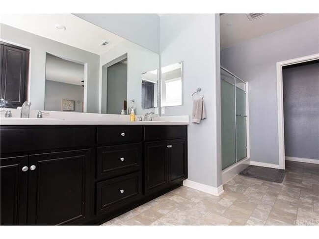 Building Photo - 40402 Calle Real