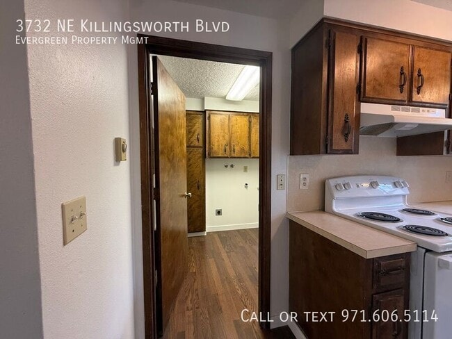 Building Photo - 3732 NE Killingsworth St
