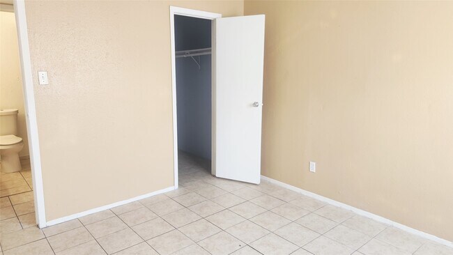 Building Photo - 12511 Ashford Meadow Dr