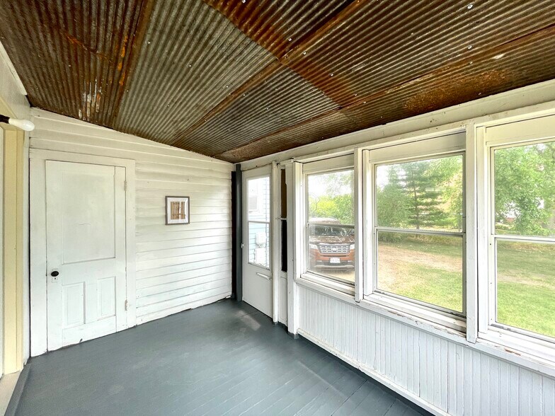 Porch - 110 S Pleasant St