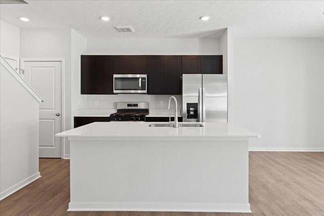 Building Photo - 1489 Jarry Ave