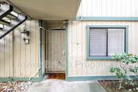 Building Photo - 100 Del Verde Cir