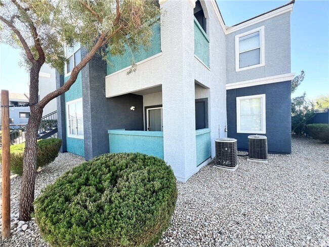 Building Photo - 6955 N Durango Dr