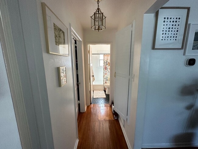 Building Photo - Wonderful House on the southeast benches in Provo