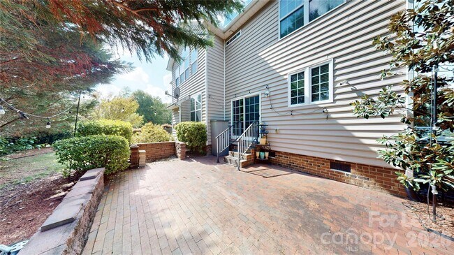 Building Photo - 1505 Aringill Ln