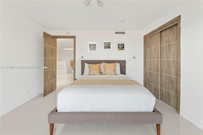 Building Photo - TREASURE ISLAND