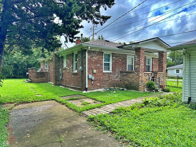Building Photo - 4002 N Edmondson Ave