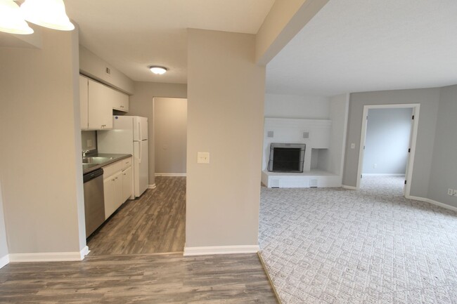 Building Photo - 3 bedroom condo for rent with great sunris...