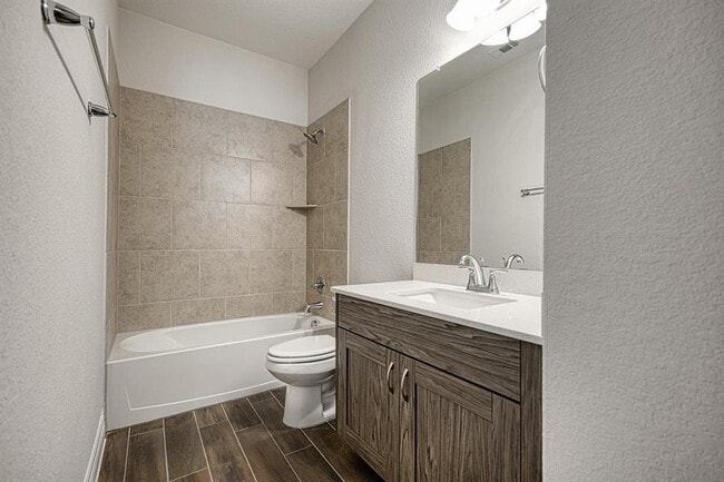 Building Photo - 126 Russet Trl