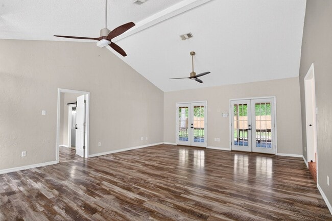 Building Photo - Beautiful Diamondhead Home
