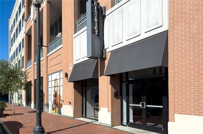 Building Photo - 260 18th St NW