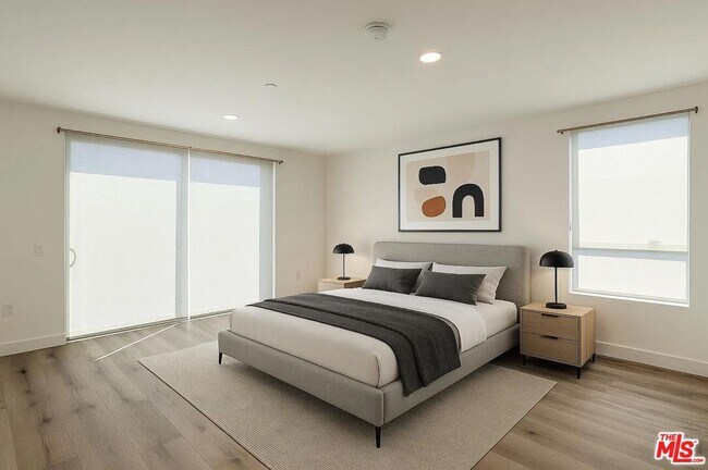 Building Photo - 4806 Sylmar Ave