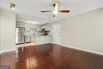 Building Photo - 918 Dunbar Dr