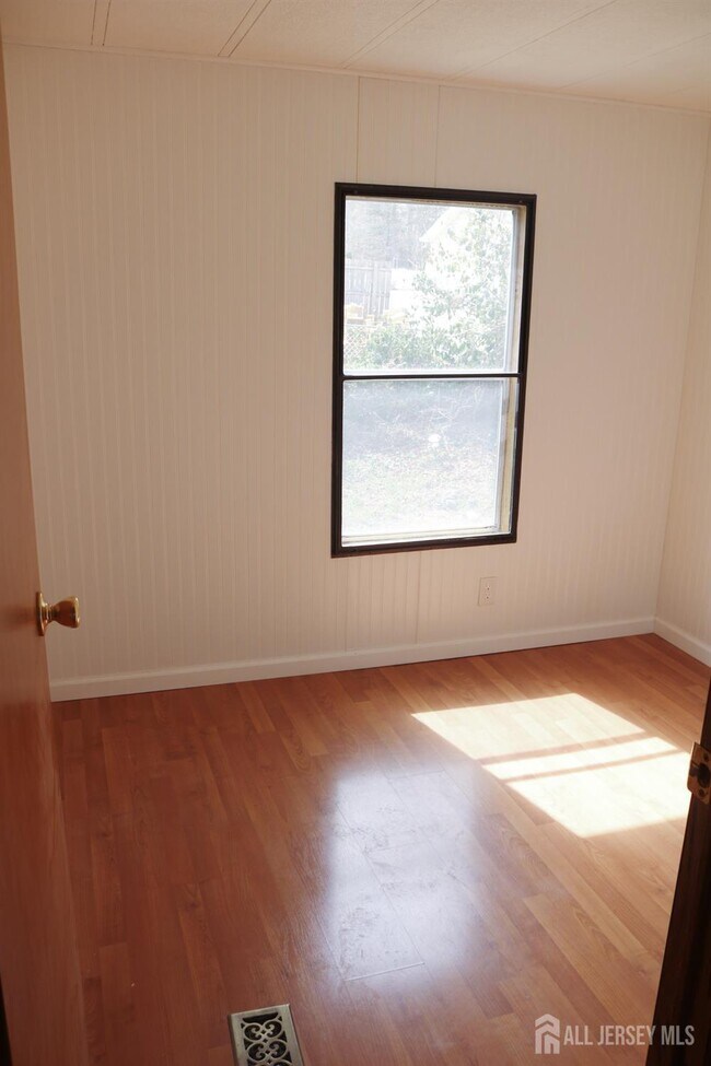 Building Photo - 5 Fallow Dr