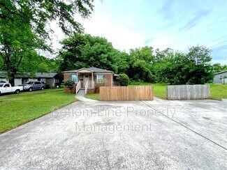 Building Photo - 4030 Bearwood Ave