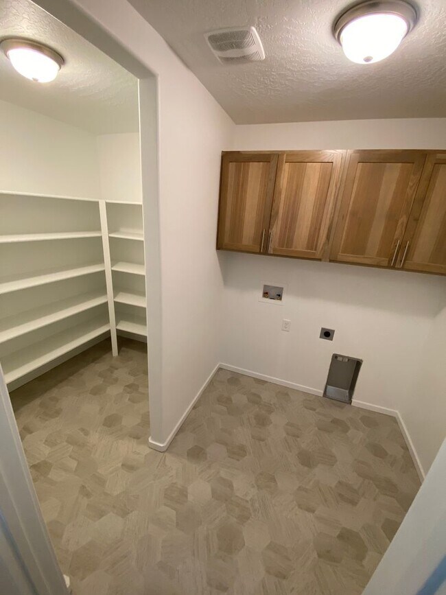Building Photo - Newly Built 3 Bed, 2 Bath in Spokane Valley!