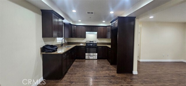 Building Photo - 611 E 75th St