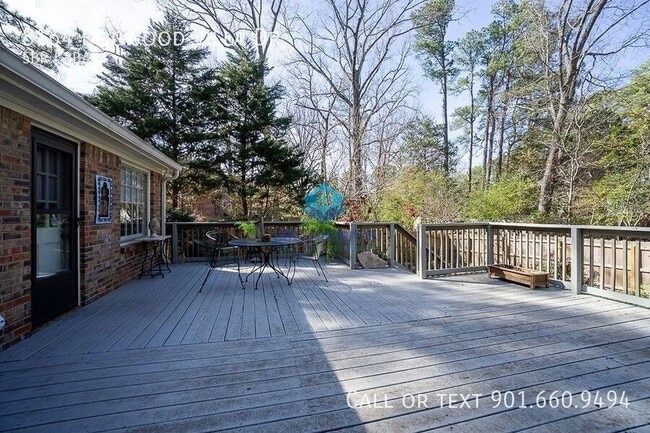 Building Photo - 8164 Dogwood Villa Dr