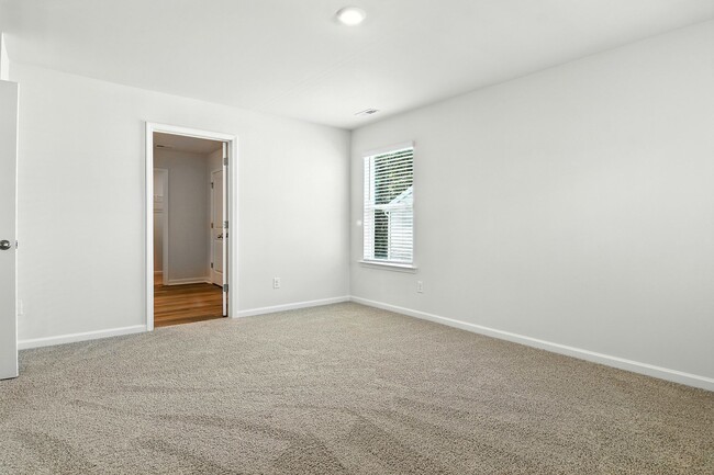 Building Photo - Beautiful New Construction 4 Bed 2.5 Bath ...