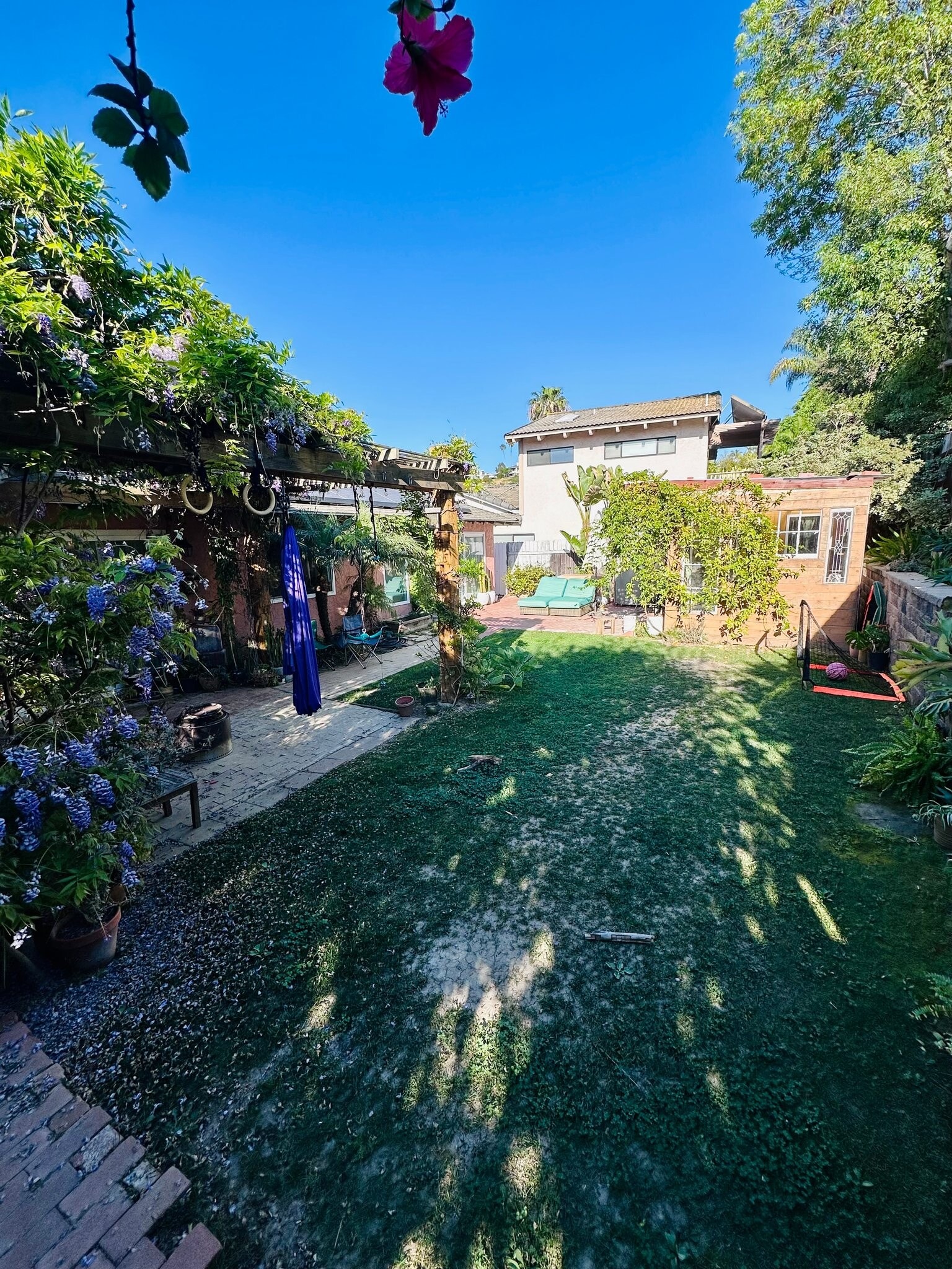 Building Photo - 3823 Via Del Conquistador