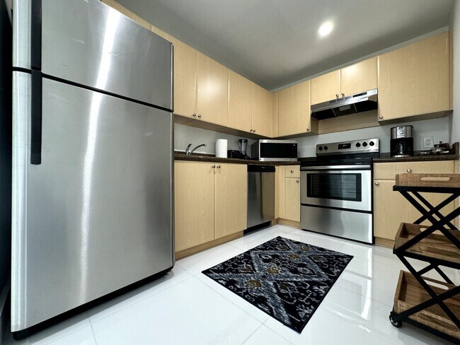 Building Photo - 2280 SW 32nd Ave