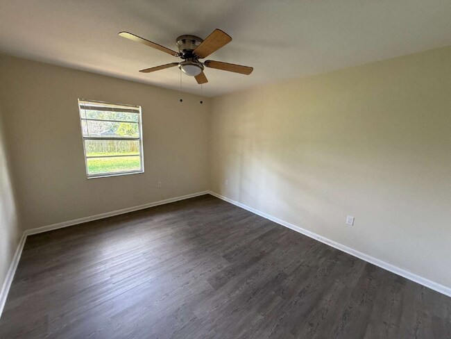 Building Photo - 459 Beech Ave