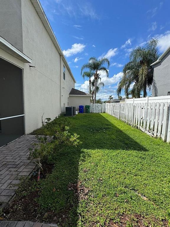 Building Photo - 2205 Wintermere Pointe Dr