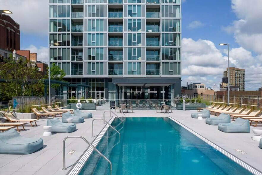 Building Photo - 540 N Orleans St