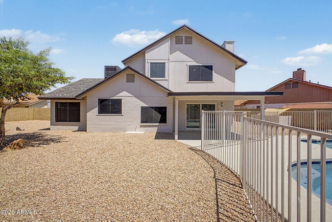 Building Photo - 7637 W North Ln