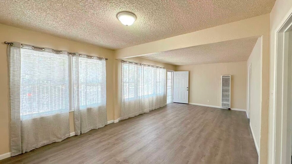 Building Photo - 215 Odessa Ave