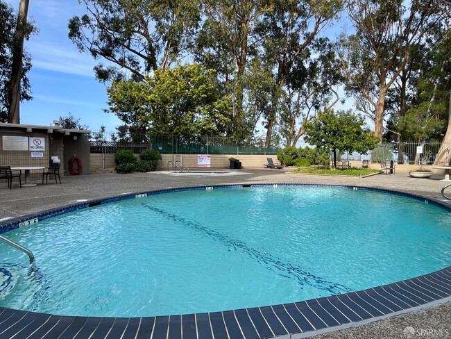 Building Photo - 400 Davey Glen Rd