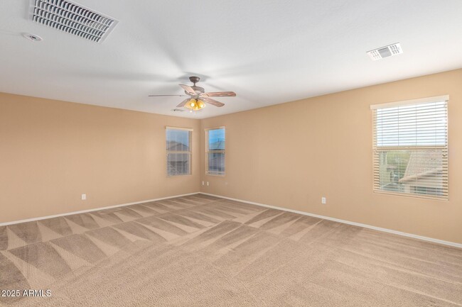 Building Photo - 4074 Kirkland Ave